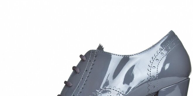 Dámske svetlo šedé lakované topánky Scarpe Italiane na vysokom podpätku