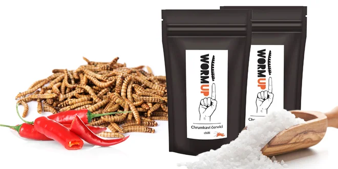 Chrumkavé červíky WormUp: soľ, cesnak alebo chilli
