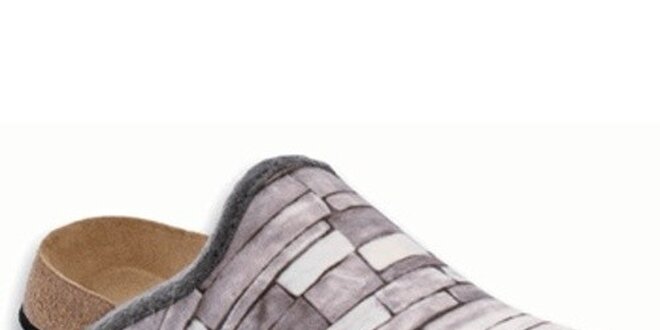 Šedé papuče so vzorkou kamienkov Papillio