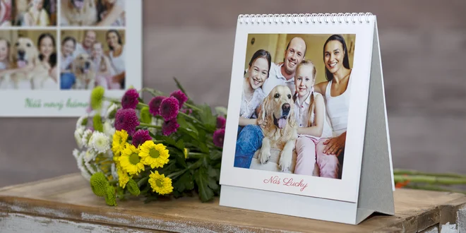 Vytvorte si štvorcový stolový alebo nástenný kalendár s vašimi vlastnými fotografiami