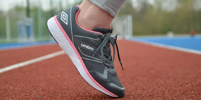 Dámska voľnočasová i športová obuv Umbro