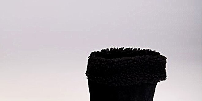 Dámske čierne kožené kapce Lacoste