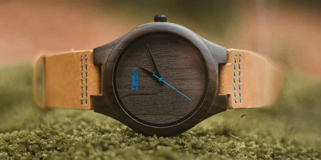 Pre dámy aj pánov: Štýlové drevené hodinky TimeWood