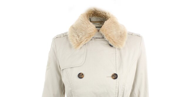 Dámsky krémovo biely kabát s kožušinkovým límcom Timeout