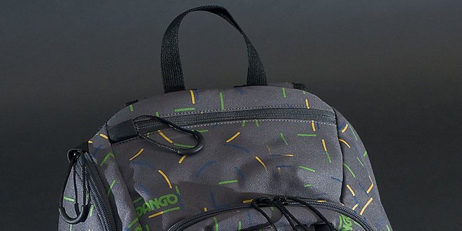 Šedý mestský ruksak Fundango s farebnou potlačou