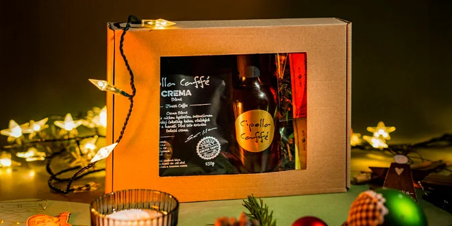 Darčekové balíčky kávy, aj s čajmi či medovinou