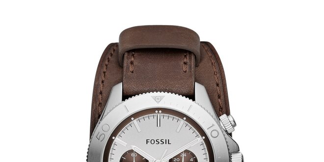 Pánske analogové hodinky s hnedým remienok a chronografom Fossil