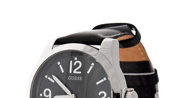 Pánske čierne hodinky Guess s koženým prešívaným remienkom