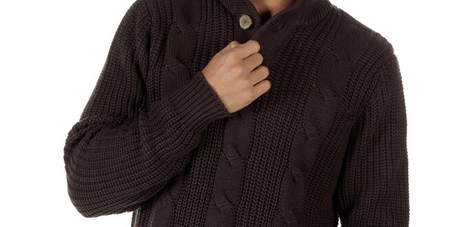 Pánsky tmavo hnedý sveter s vrkočovým vzorom CLK