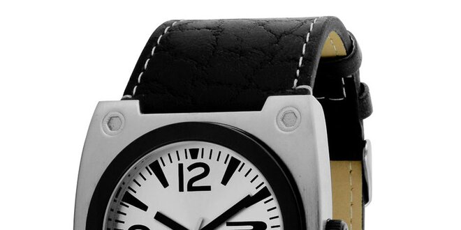 Hranaté hodinky so strieborným púzdrom RG512