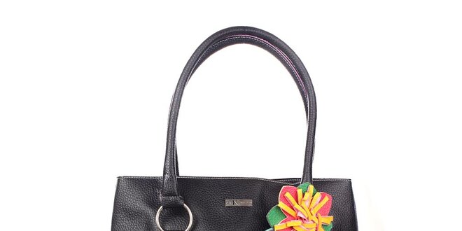 Dámska čierna kabelka s fialovým vnútrajškom a kvetinou Maku Barcelona