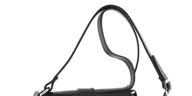 Dámska čierna kožená kabelka s klopou Classe Regina