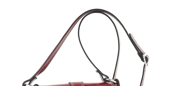 Dámska tmavo červená kožená kabelka s klopou Classe Regina