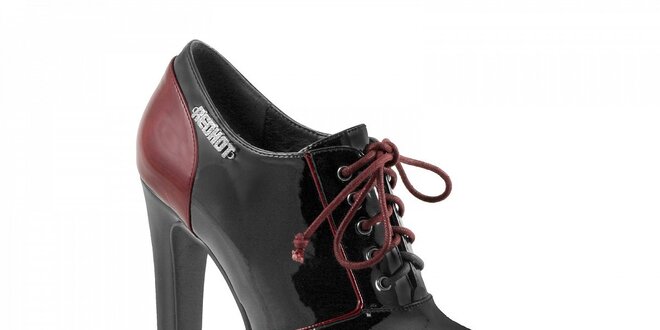 Čierne topánky na podpätku so zaväzovaním Red Hot