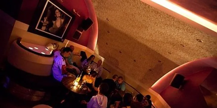 4,90 Eur za ROČNÚ klubovú kartu plnú zliav v štýlovom disco and coctail bare COCOLOCO v centre mesta! Užívajte si večerný život metropoly so skvelými zľavami na čokoľvek z ponuky baru!