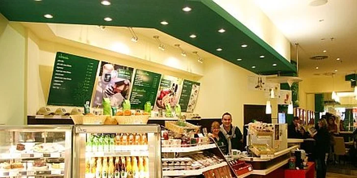 3,60 Eur za Dva krát 3 kopčeky zmrzliny do pohára a dve BIO šťavy v GREENTREE caffé. Schlaď si hlavu a dodaj šťavu so zľavou 50%!
