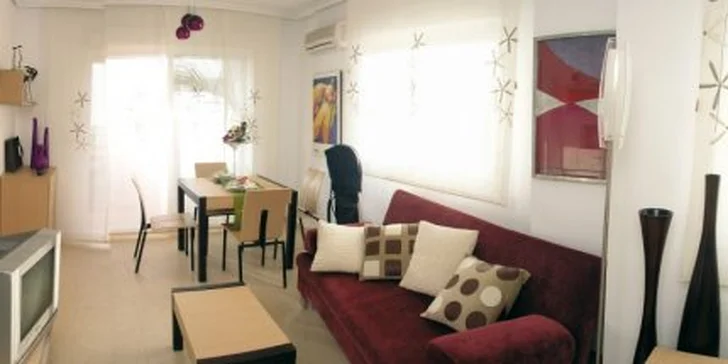 Leto plné slnka na španielskej pláži len za 499 EUR komplet pre 4 - 6 osôb (83 EUR na osobu za ubytovanie ) na týždeň! Užite si letnú dovolenku o akej ste celý rok snívali so zľavou 55%.