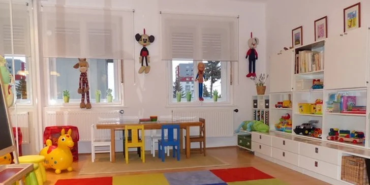 Jasličky pre detičky od 1 do 3 rokov. "Deti plné radosti, rodičia bez starostí."