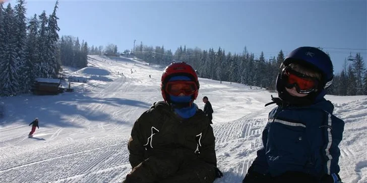 Jarné prázdniny s ubytovaním priamo na zjazdovke v stredisku Snow Paradise Veľká Rača