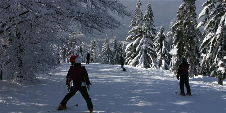 Jarné prázdniny s ubytovaním priamo na zjazdovke v stredisku Snow Paradise Veľká Rača