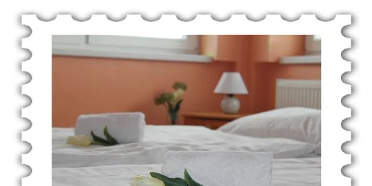 Romantický alebo rodinný pobyt v penzióne Al Corso v Banskej Bystrici so vstupom do novotvoreného Holidayparku Kováčová