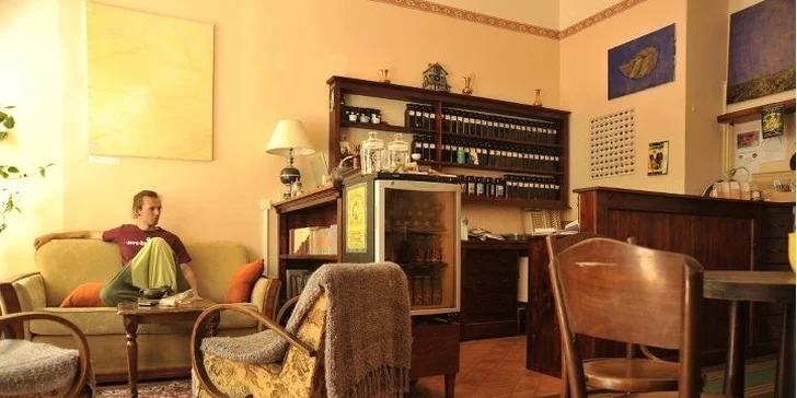 3,90 eur za chutné arabské menu HOMMOS TAHINY s ľadovým tuarégom a koláčikom v Avra kehdabra. Pochutnajte si na arabskej špecialitke v príjemnom prostredí so zľavou 51%!