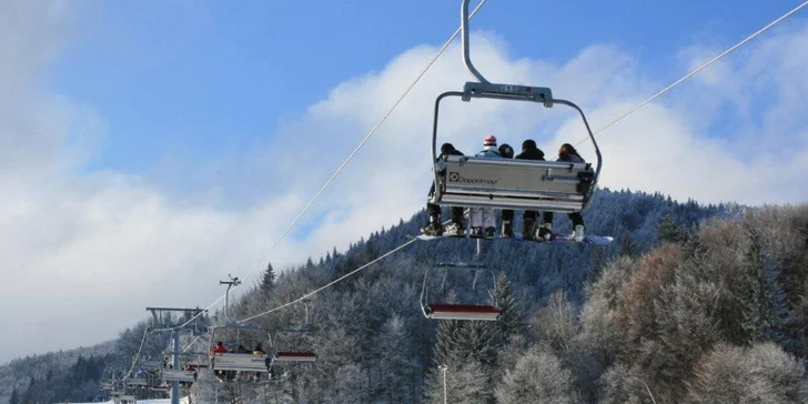 Romantický alebo rodinný pobyt v penzióne Al Corso v Banskej Bystrici so vstupom do novotvoreného Holidayparku Kováčová