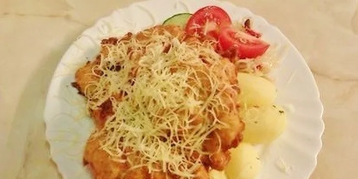 Černohorský bravčový rezeň alebo toast s dezertom