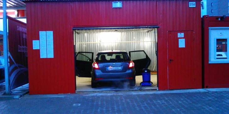 Ručné umytie alebo tepovanie auta