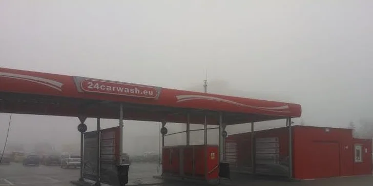 Ručné umytie alebo tepovanie auta