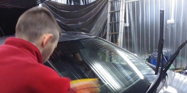 Ručné umytie alebo tepovanie auta
