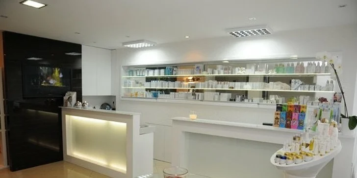 PLASTICKÁ OPERÁCIA VIEČOK v Inštitúte estetickej medicíny