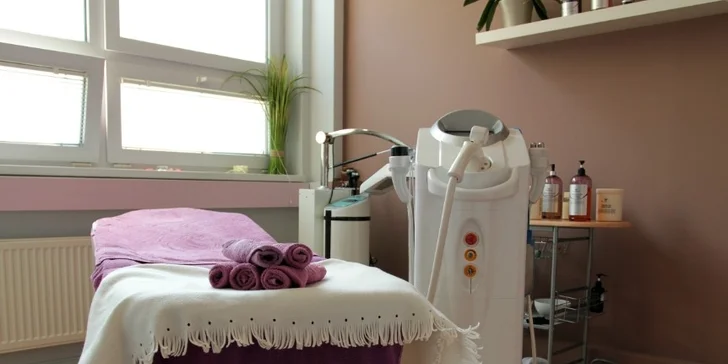 19,99 eur za odstránenie celulitídy ošetrením s technológiou VelaShape, ktorú vyhľadávajú aj svetové hviezdy. Nechajte vyniknúť krásnu a napnutú pokožku v bikinách a sexi letných šatočkách už toto leto so zľavou 84%!
