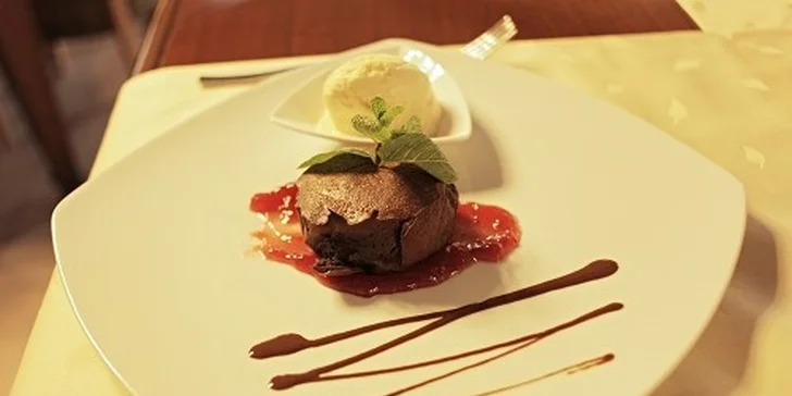 3 chodové menu pre 2 osoby v luxusnej Reštaurácii West