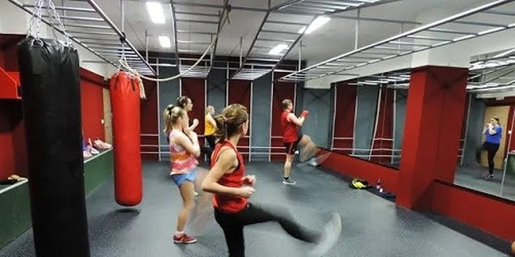 1 alebo 5 vstupov na zumbu alebo tae-bo