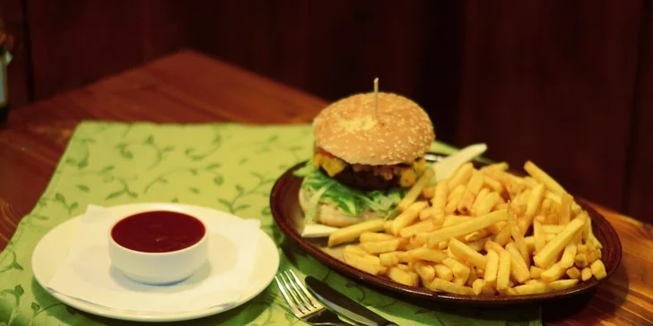 Šťavnatý hovädzí Massive burger