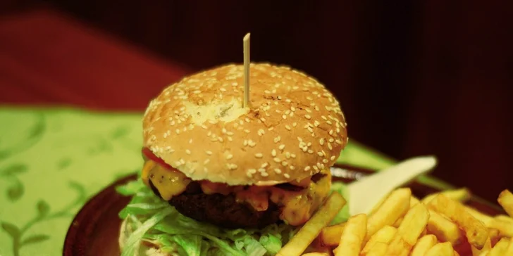 Šťavnatý hovädzí Massive burger