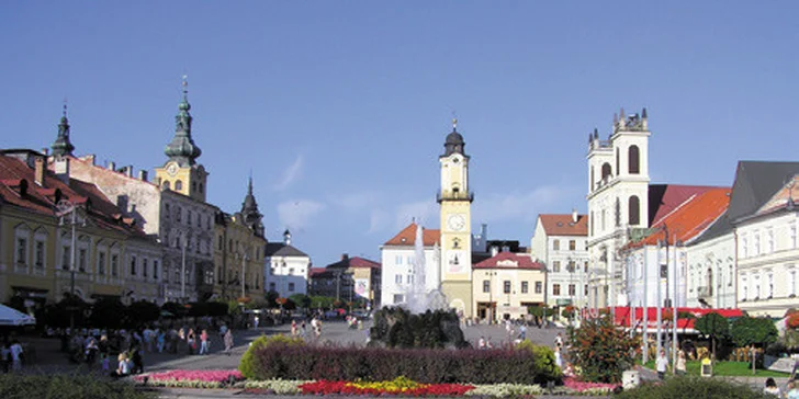 Romantický alebo rodinný pobyt v penzióne Al Corso v Banskej Bystrici so vstupom do novotvoreného Holidayparku Kováčová