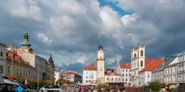 Romantický alebo rodinný pobyt v penzióne Al Corso v Banskej Bystrici so vstupom do novotvoreného Holidayparku Kováčová