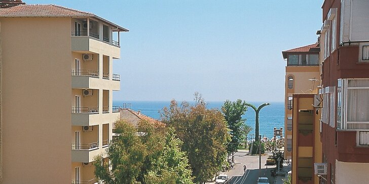 299 eur za 8-dňový letecký zájazd do Turecka. Hotel Alanya Beach 3* s polpenziou len 50m od pláže. Odlet už túto nedeľu!