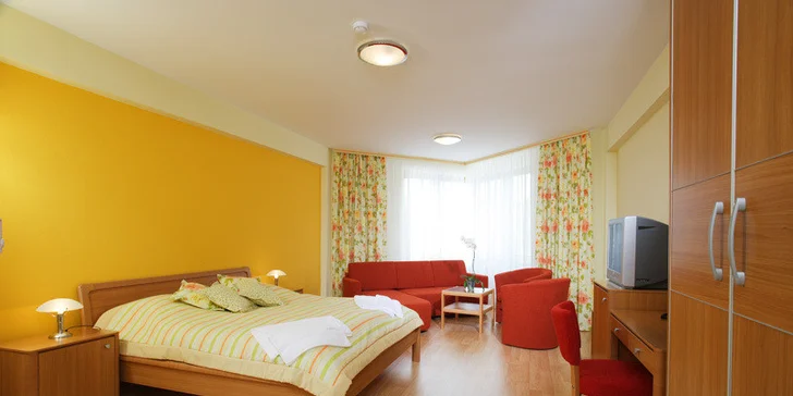 Luxusný Wellness Hotel Patince**** s NEOBMEDZENÝM vstupom do bazénového a saunového sveta