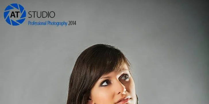Profesionálne fotografovanie v ateliéri alebo exteriéri alebo exteriérové svadobné fotografovanie