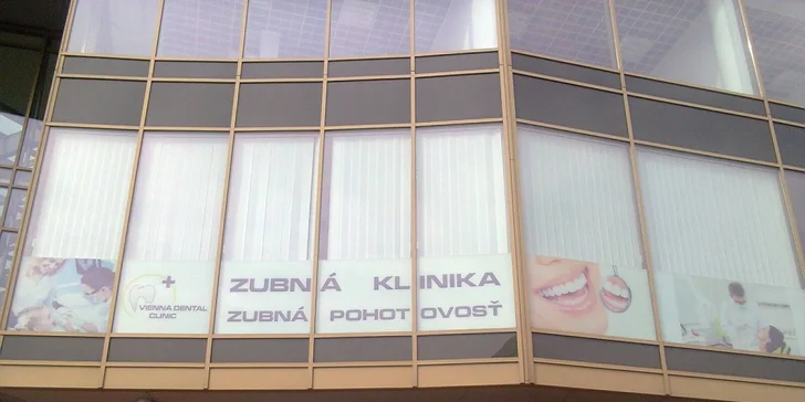 Dentálna hygiena a zosvetlenie zubov fluorydačným gélom