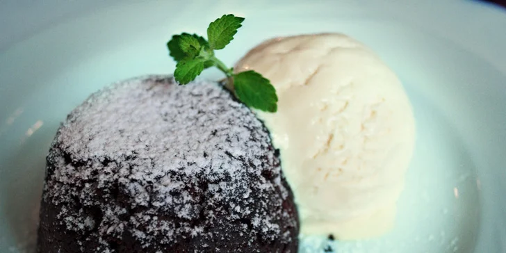 9,99 eur za 4-chodové slávnostné menu pri príležitosti promócií. Oslávte váš veľký deň znamenitým obedom v historickej reštaurácii 12 apoštolov. Zľava 50 %!