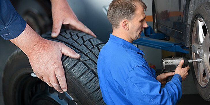 Prezutie a vyváženie pneumatík a bezplatná kontrola vozidla pred zimou