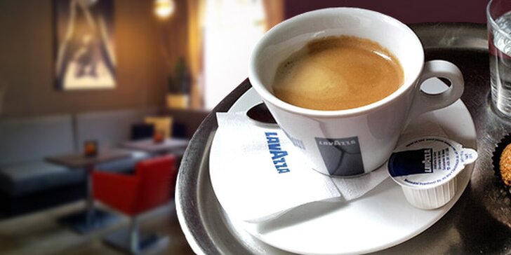 0,79 eur za presso Lavazza s mliekom a marlenková guľôčka v kaviarni CAFFÉ LAVAZZA. Príďte si posedieť nad šálkou voňavej kávy a sladko si pochutnať na neodolateľnej marlenkovej guľôčke v novozrekonštruovanej kaviarni so zľavou 61 %!