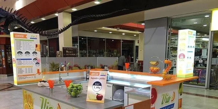 Čerstvé 100 % FRESH ovocné drinky vo VIObare v OC Cassovia