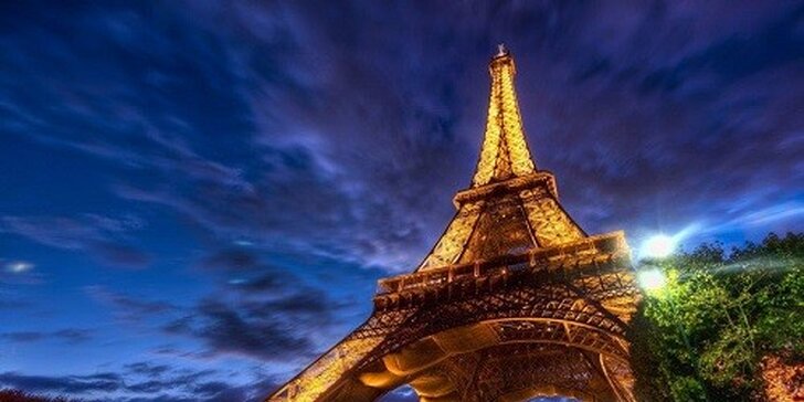 Zmyselný Paríž pod letným slnkom