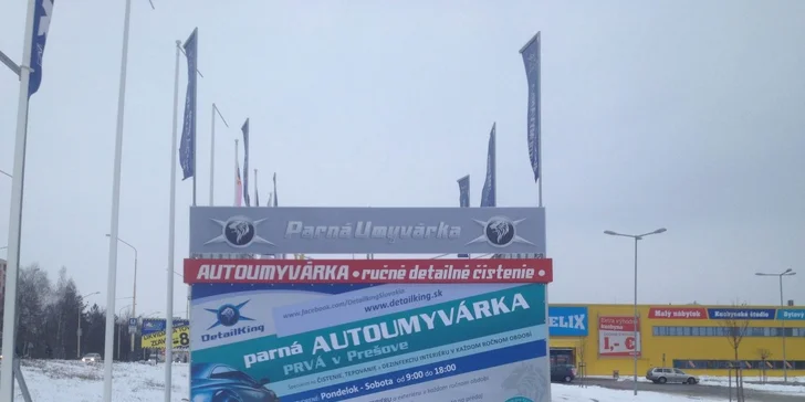 Kompletné čistenie auta parou