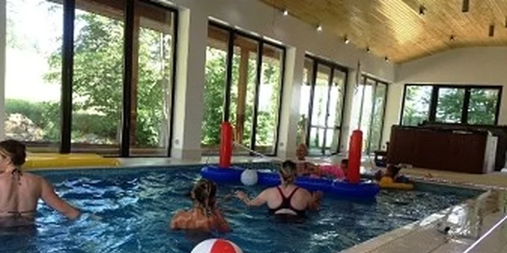 Pobyt a súkromný wellnes v Three Chalets pre 6 ľudí